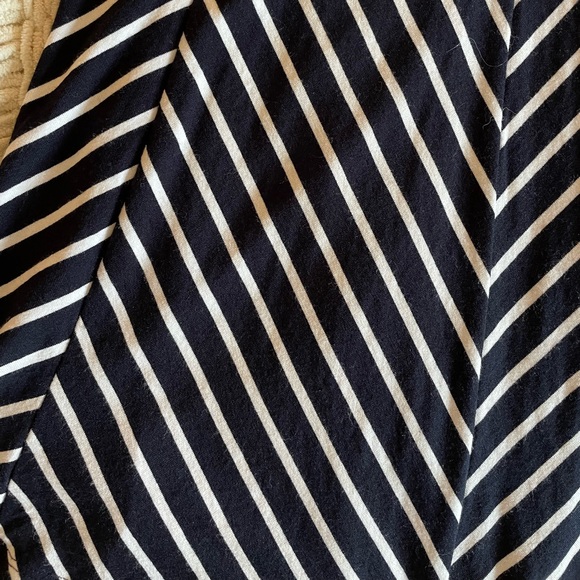 Ann Taylor, Petite Chevron Skirt XXS - Picture 2 of 4